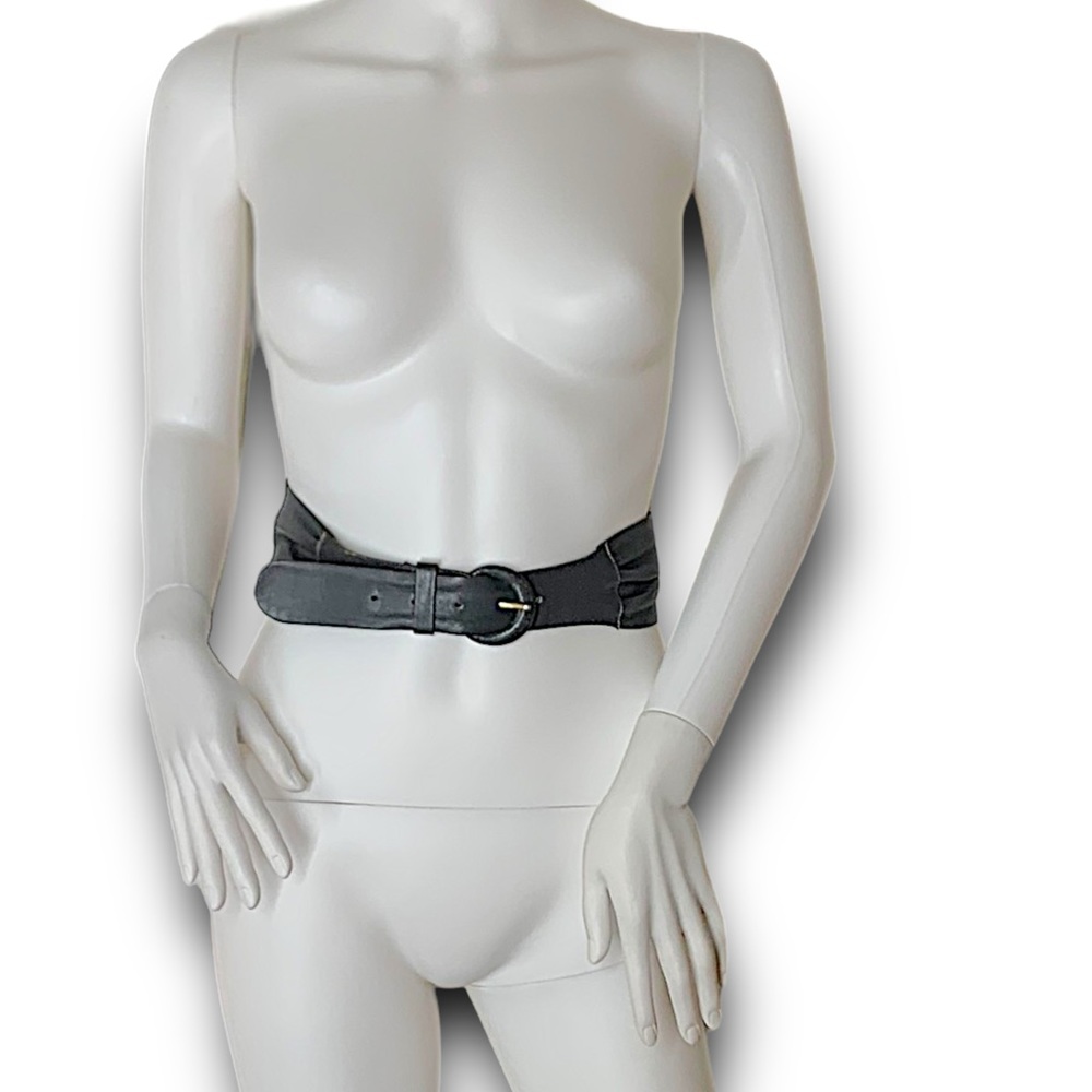 CHRISTIAN DIOR VINTAGE LEATHER BELT